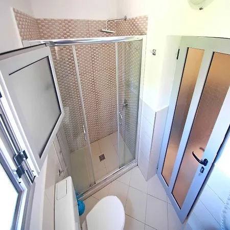 Nika Hotel 3*