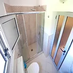 Nika Hotel 3*