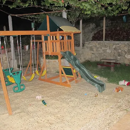 מלון Nika